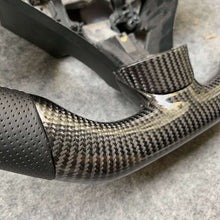 Load image into Gallery viewer, CZD 03-07 Acura TSX / Accord Coupe /Odyssey /DC2 DC5 /CL7/CL9 Carbon Fiber JP LED Steering Wheel