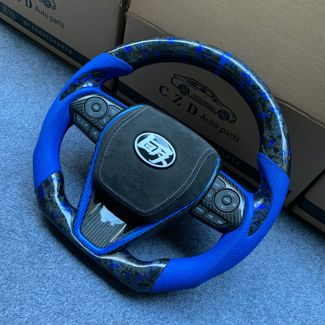CZD autoparts for Toyota 8th gen Camry se xse le xle 2018-2022/ Avalon 2018-2022 carbon fiber steering wheel with forged carbon fiber with blue flakes in the top and bottom