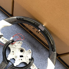 Load image into Gallery viewer, CZD auto parts for  BMW M2 F87 M3 F80 M4 F82 F83 M5 F10 M6 F06 F12 F13 X5 M F85 X6 M F86 carbon fiber steering wheel with  white perforated leather side &amp; LED