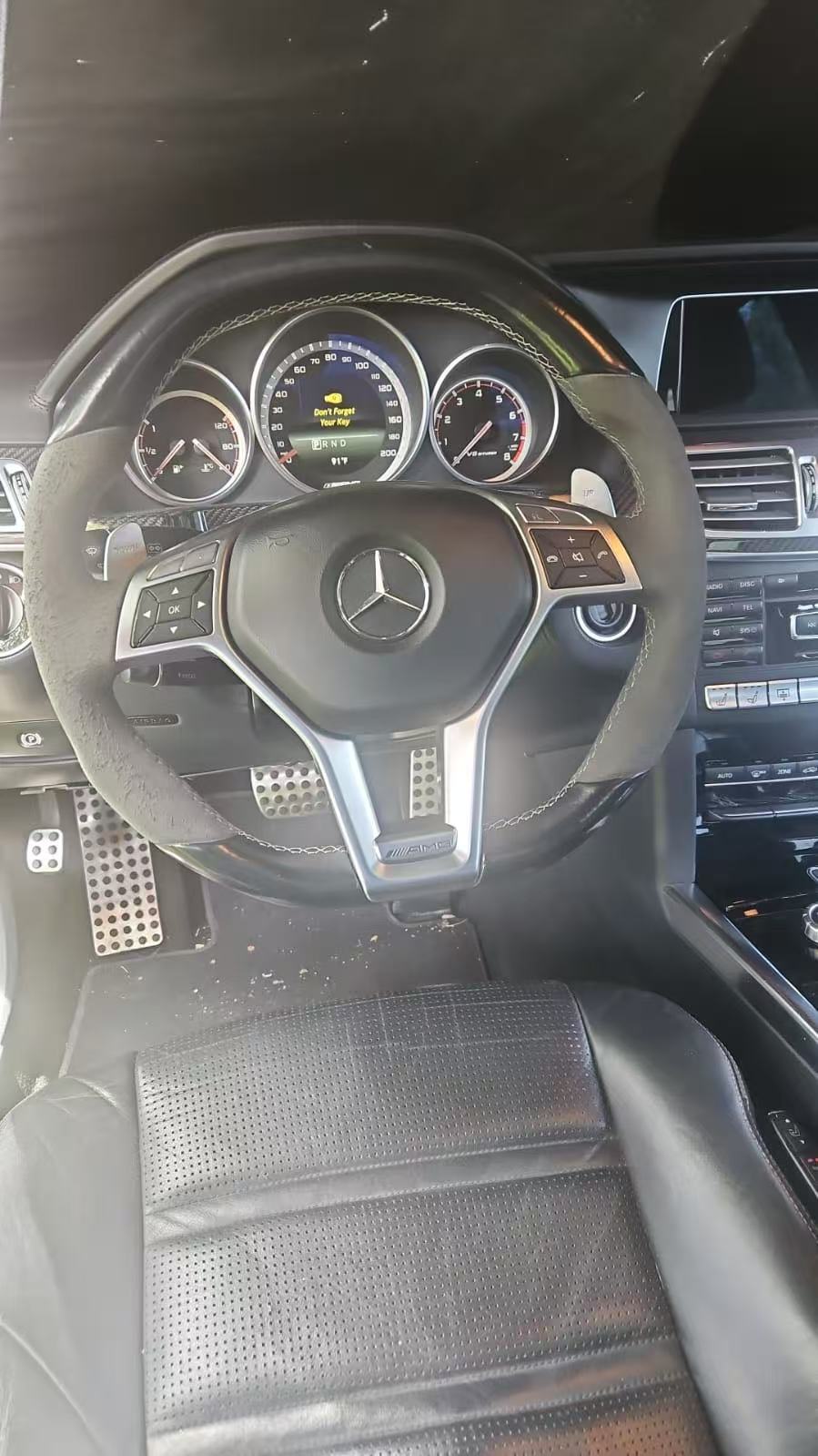 czd auto parts carbon fiber steering wheel for 2014 Mercedes E63 AMG-S