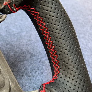CZD Autoparts for Toyota  Land Cruiser/ Land Cruiser (200 Series)/ Land Cruiser (70 Series)/ Tundra/  Sequoia/ HiAce 20007-2019 carbon fiber steering wheel with red TRO logo