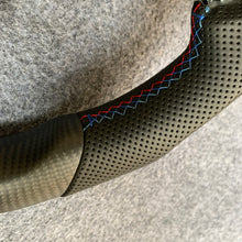 Load image into Gallery viewer, CZD auto parts for  BMW M2 F87 M3 F80 M4 F82 F83 M5 F10 M6 F06 F12 F13 X5 M F85 X6 M F86 carbon fiber steering wheel with matte carbon