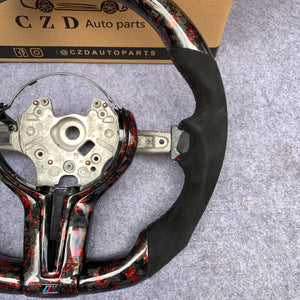 CZD Autoparts for BMW M1 M2 M3 M4 F80 F82 F83 carbon fiber steering wheel gloss forged carbon fiber with red flakes top and bottom