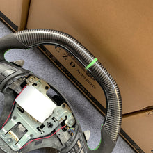 Load image into Gallery viewer, CZD autoparts for  Chevrolet Corvette C6 Z06 C6 2005-2013 carbon fiber steering wheel with  alcantara leather side