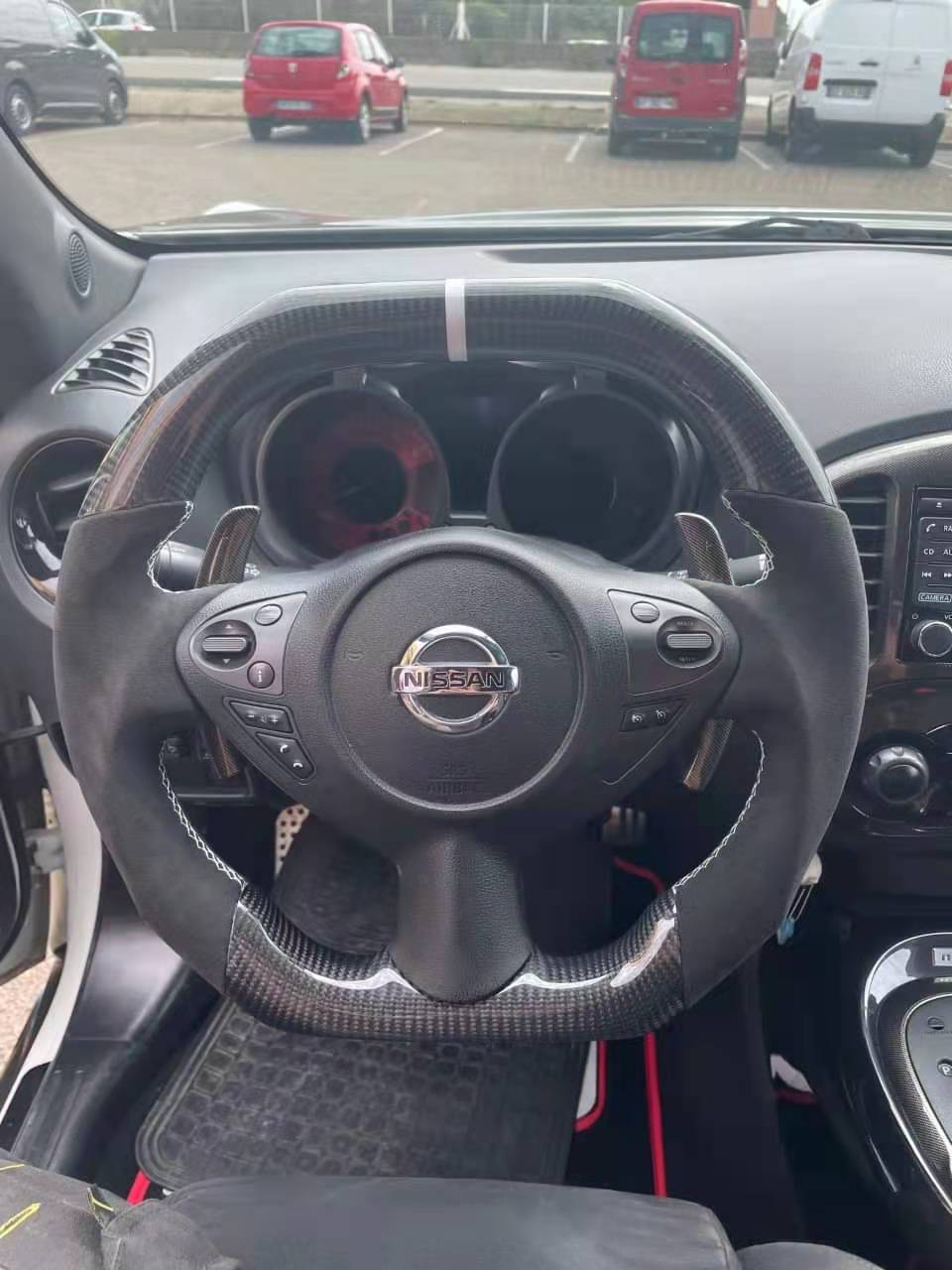 CZD Nissan Juke/370Z Nismo/Z34 /Maxima carbon fiber steering wheel