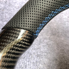 Load image into Gallery viewer, CZD Subaru STI/WRX/Impreza 2005-2007 Carbon Fiber Steering Wheel