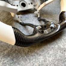 Load image into Gallery viewer, CZD FK8/ FK7 10th gen Civic  steering wheel with carbon fiber